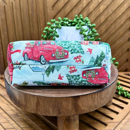 Vintage Farm Truck Holiday Makeup Bag - Chic Red Storage Bag for Travel and Everyday Use
