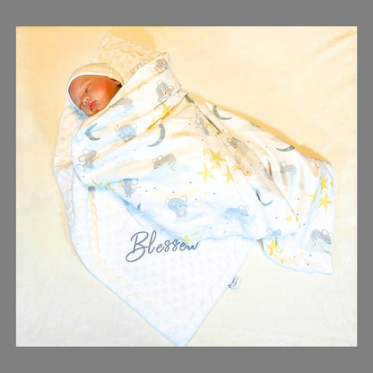 Whimsical Mice Dreams: Cozy Baby Blanket with Matching Bib & Burp Cloth